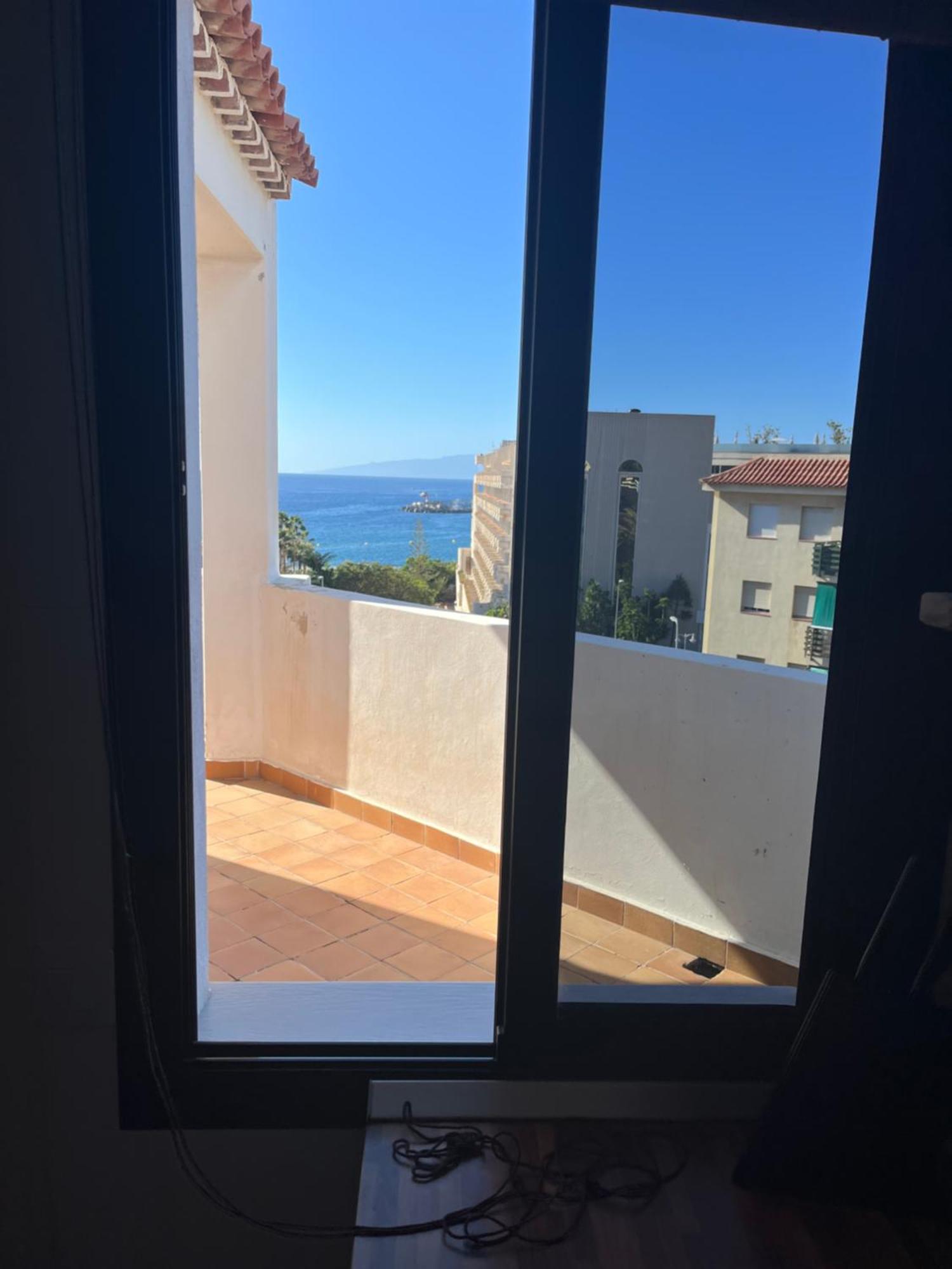 Апартаменти Sea View Penthouse With Large Terrace Лос-Крістіанос Екстер'єр фото